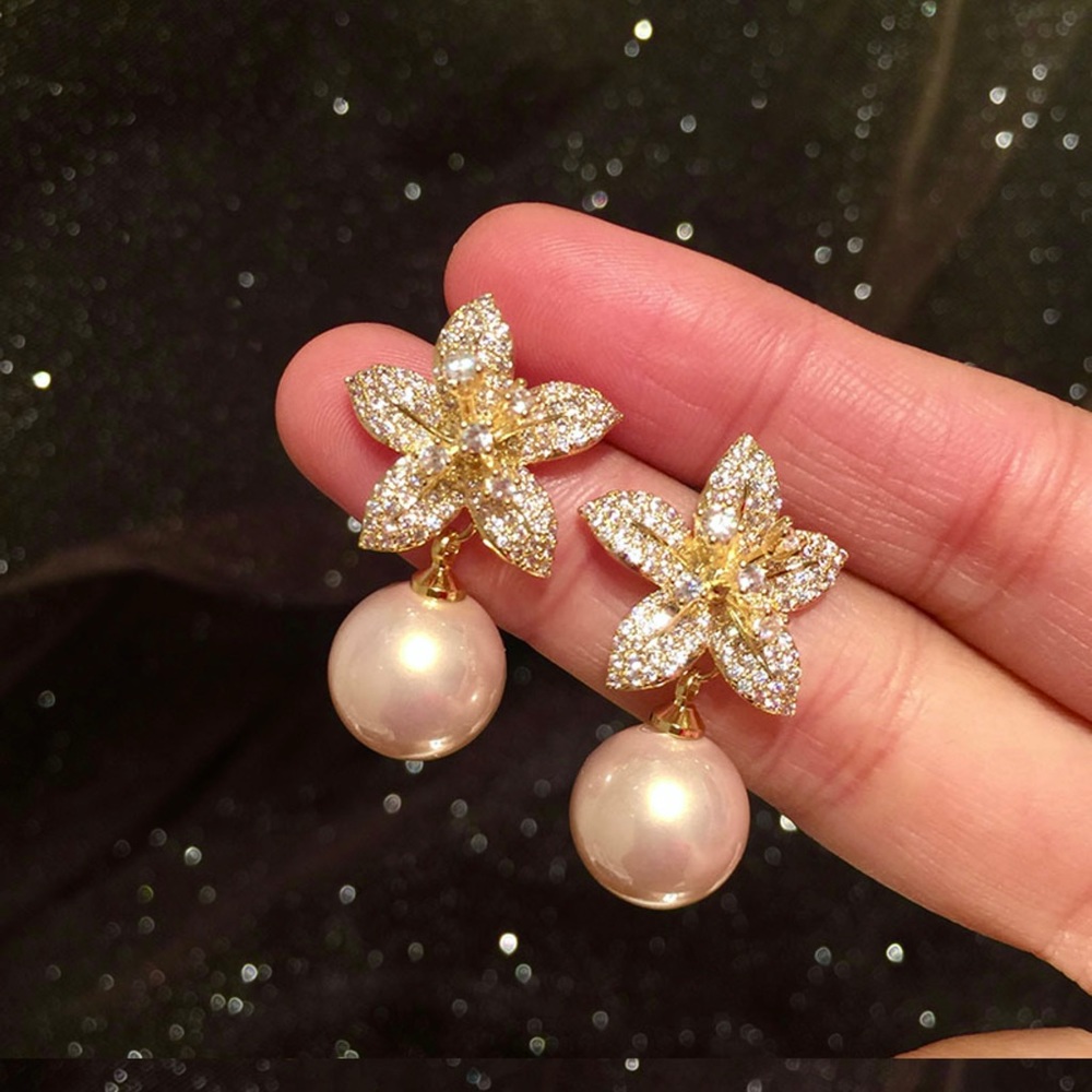 🆕 Gorgeous Dainty Gold 14k Diamond Flower Pearl Drop Dangle Earrings NWT